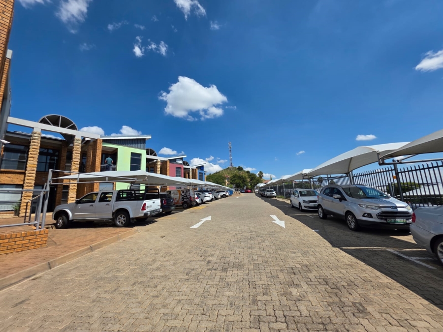 To Let commercial Property for Rent in Langenhovenpark Free State